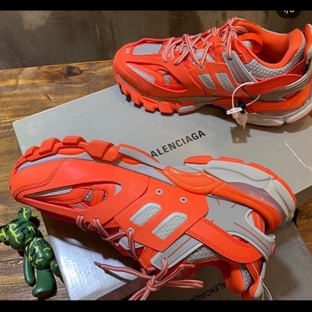 Balenciaga Tracks